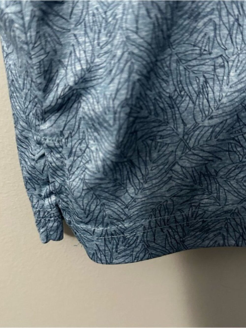 PGA Tour Blue Leaf Print Golf Polo Shirt Men’s Medium Casual Athleisure - Picture 7 of 9